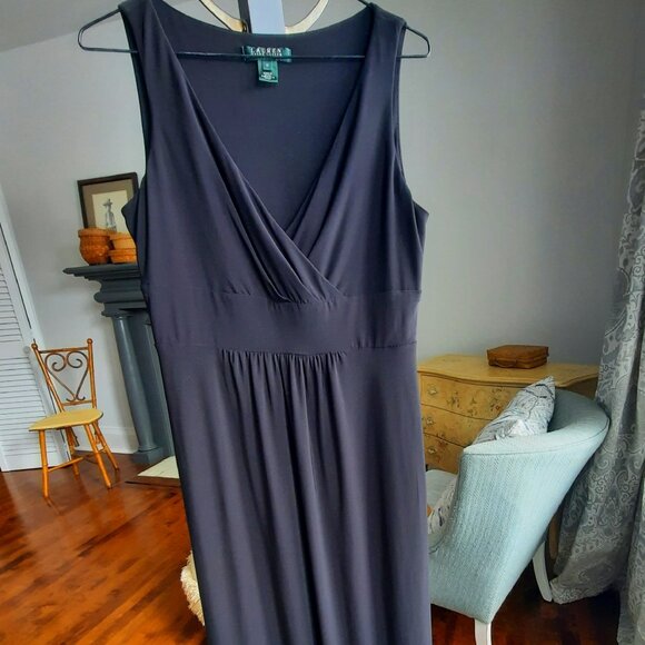 CLEARANCE Ralph Lauren classic maxi dress, very soft jersey material, v neck - Picture 2 of 5